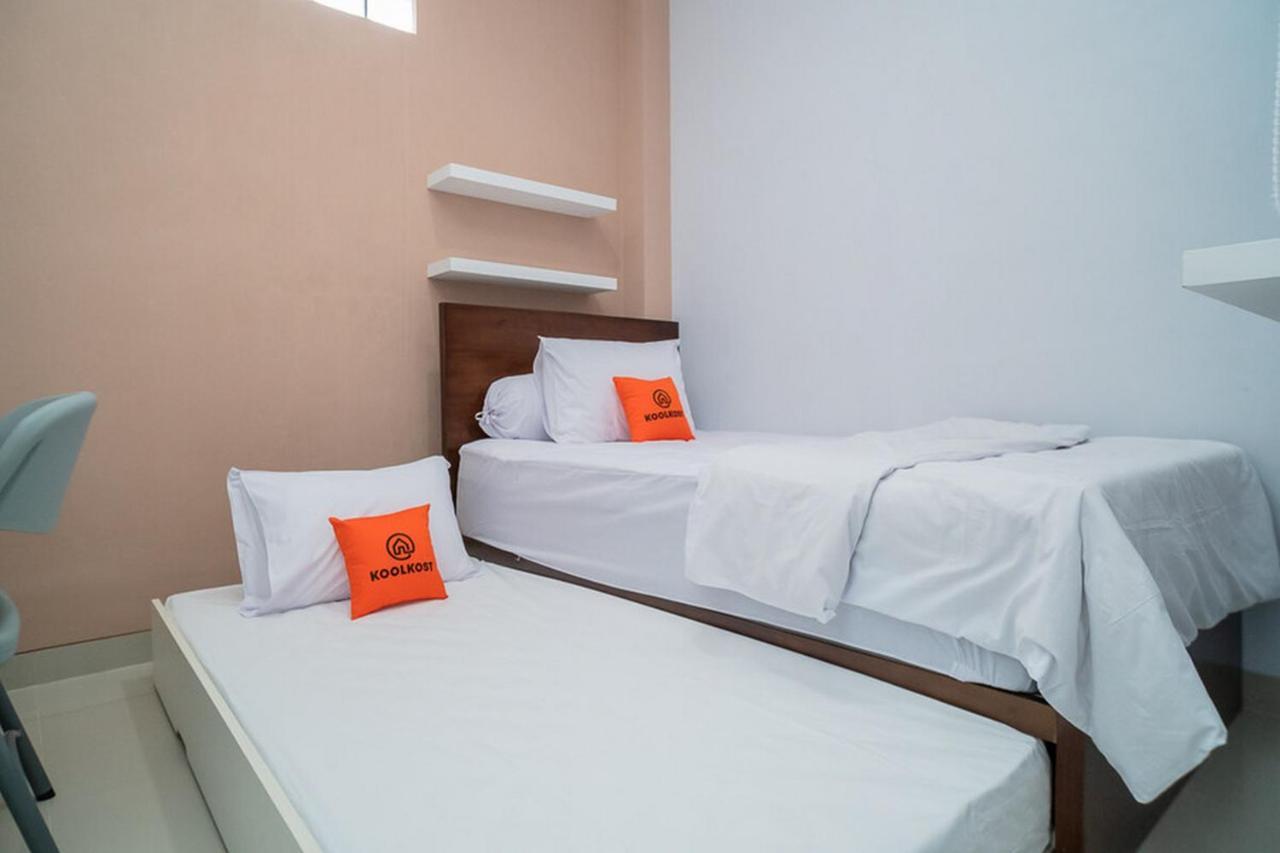 Koolkost Syariah At Jl Danau Towuti Benhil - Minimum 30 Nights 2*